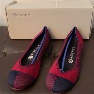 Brand new Rothy’s Captoe Flat.